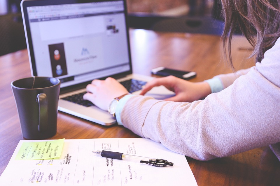 From Sundials to Digital Clocks: Time Planning in the Modern Online Workshop